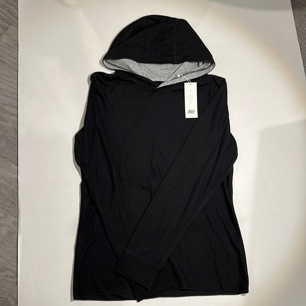 Vince men’s long sleeve thermal T-shirt with hood size medium black NWT.